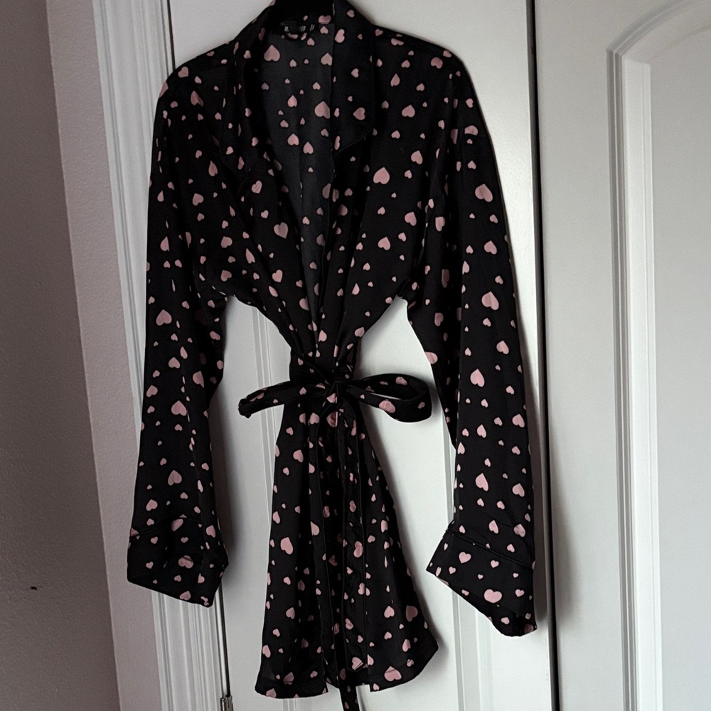 Missguided Short Heart Robe